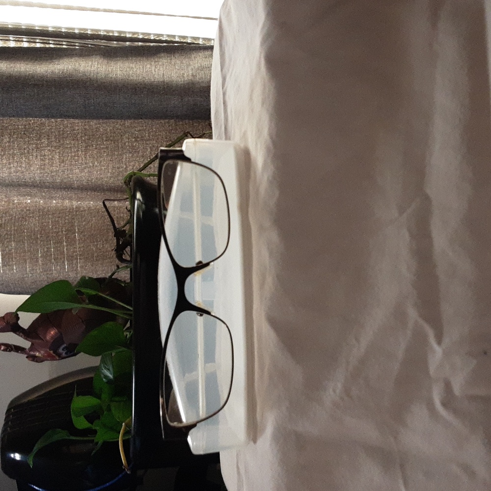 EUC LO) WOMEN'S PRESCRIPTION EYEGLASS FRAMES BRONZE COLOR